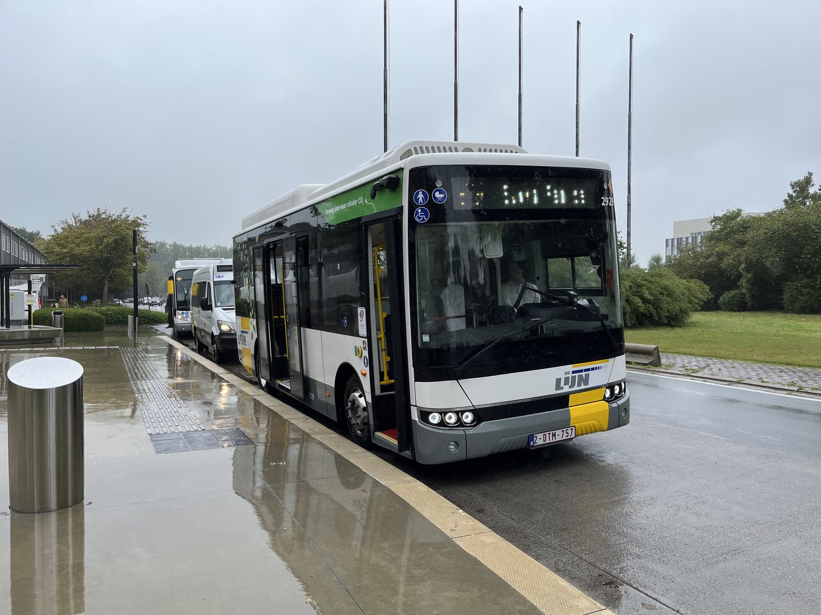 De Lijn CRRC 8.5 m electric midibus 2929 on line 1 in Bruges, July 2023