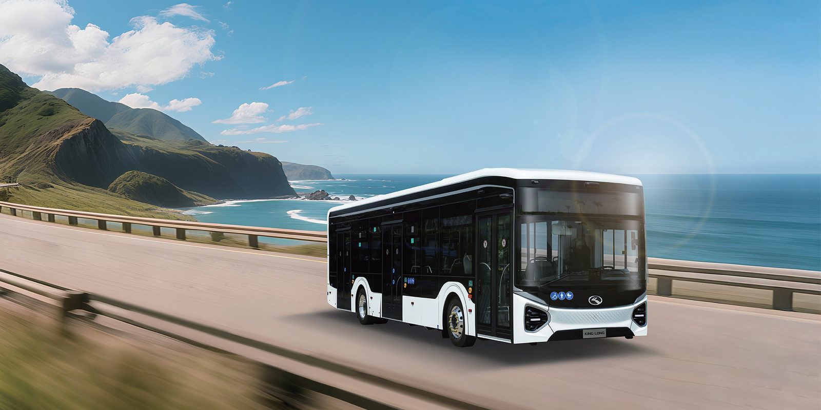 King Long MU12E electric city bus, front three-quarter view (press image)