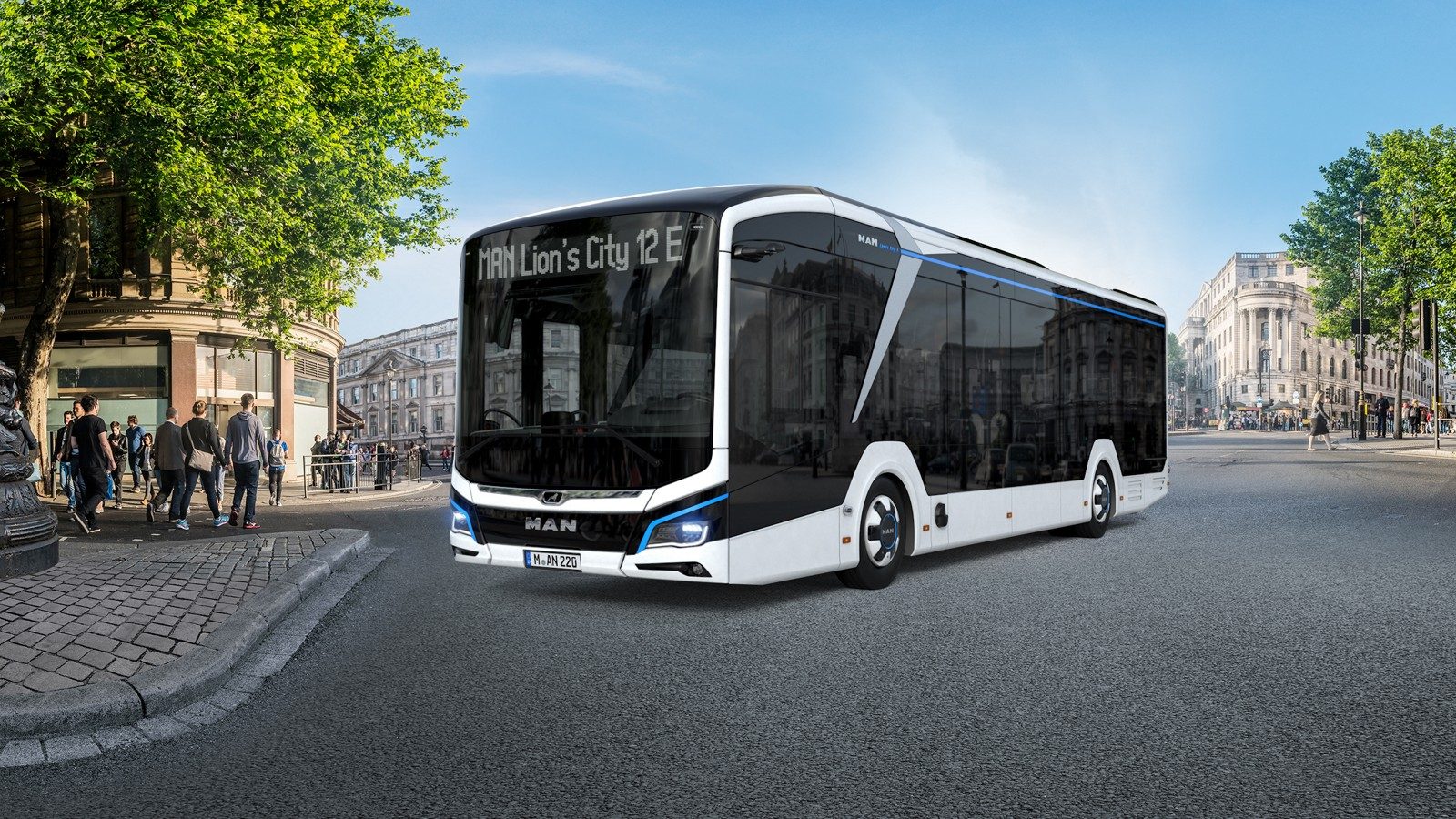 MAN Lion's City 12 E, front three-quarter view in a city street